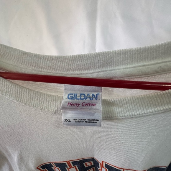 Gildan White Graphic T-Shirt - Picture 3 of 3